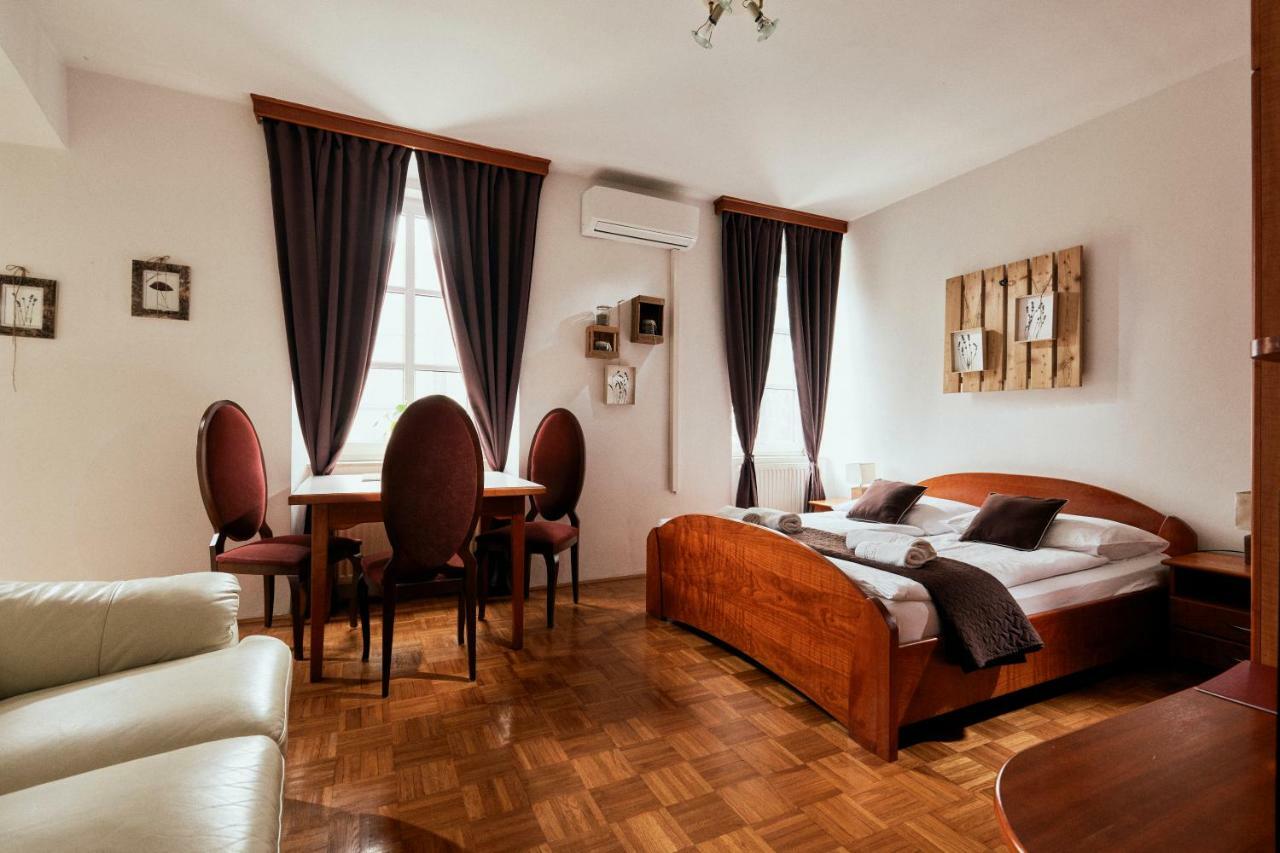 Rooms & Restaurant Ostarija Dolenjske Toplice Εξωτερικό φωτογραφία